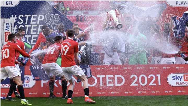 Wembley-Stadium---Mansfield-Town-V-Port-Vale